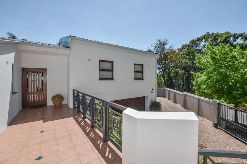 6 Bedroom Property for Sale in Welgemoed Western Cape